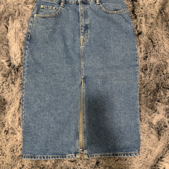 Denim Midi Skirt - Picture 11 of 11